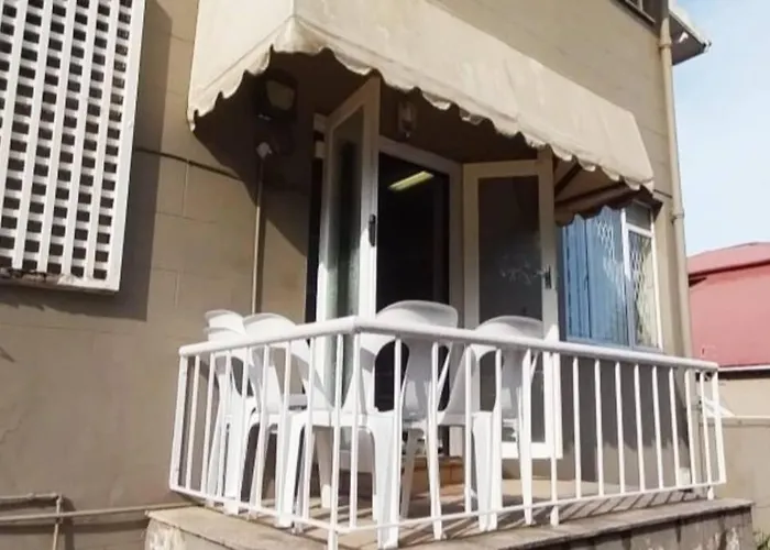 Spacious 1 Bedroom, Self Catering Apartment In Glenwood, Durban