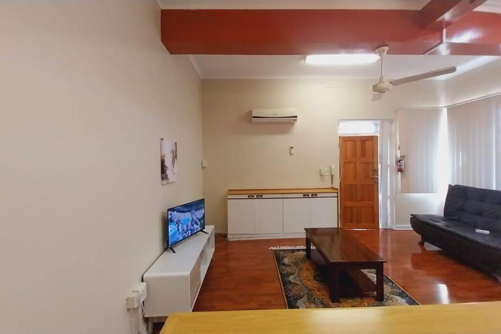 Spacious 1 Bedroom, Self Catering In Glenwood, * Durban